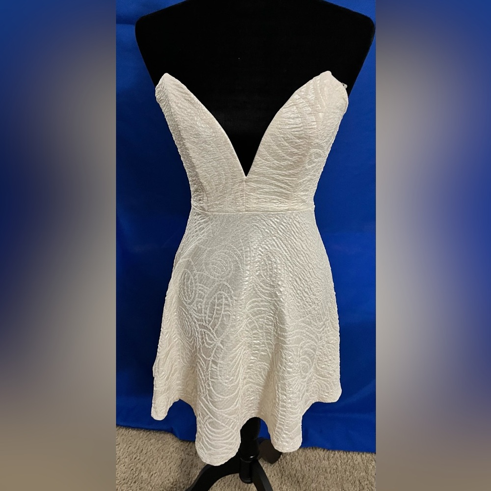 Windsor strapless dress